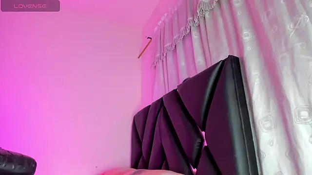 stephany doll  online show from November 4, 4:06 am