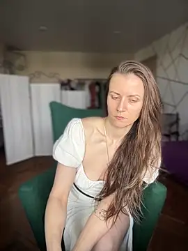 MissAgatha online show from June 17, 2:29 pm