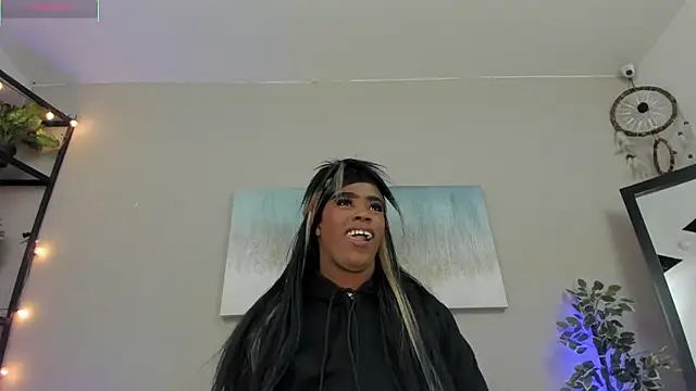 peachbrii online show from February 3, 12:32 pm