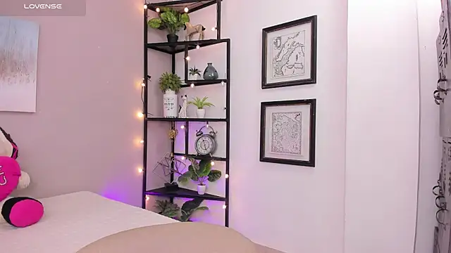 peachbrii online show from April 21, 12:56 pm