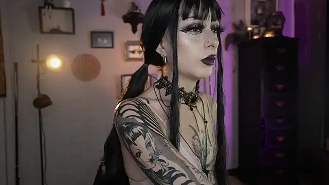 insania 9999  online show from May 28, 3:32 pm