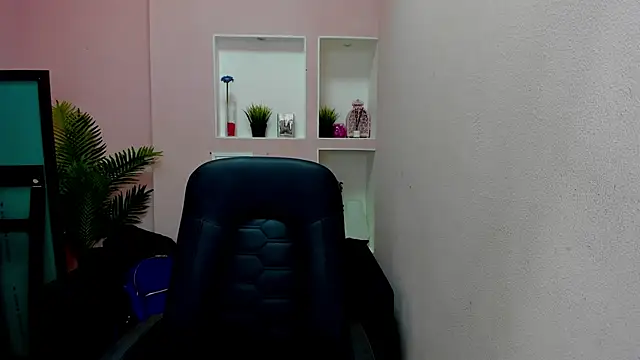 Persephoni online show from November 22, 10:40 am