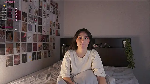 itssophiie online show from October 7, 5:17 pm