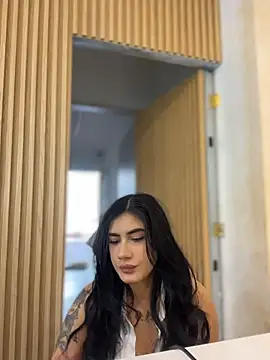 clarachanelricek online show from February 18, 8:08 pm