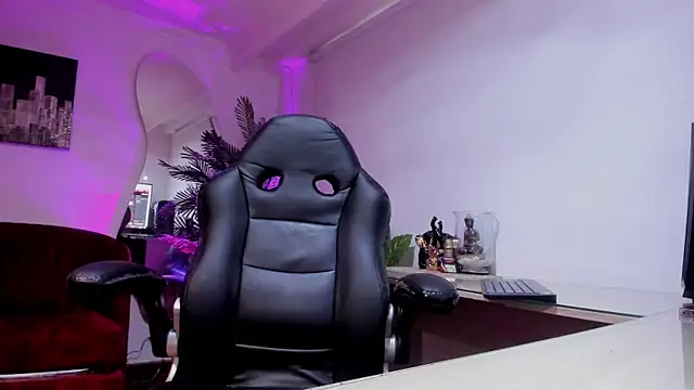 Meghan320 online show from February 13, 12:18 pm