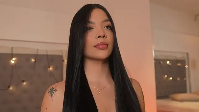 sarah hiill online show from September 8, 7:57 pm