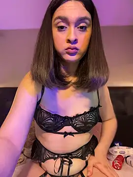 MiahWindsor online show from June 1, 6:37 am