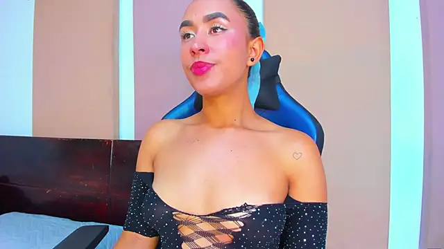 abbyblairs3 online show from February 6, 5:44 am