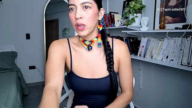 Nikol-JE online show from April 7, 8:55 pm