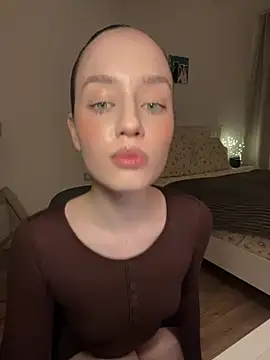 tvoyamalyshka online show from April 12, 8:11 pm