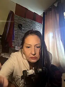 dominatrixredsonyja online show from December 2, 9:32 am