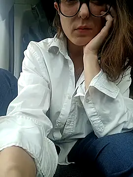 dolcehelena993 online show from September 24, 1:21 pm