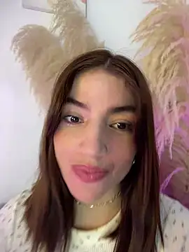 perlacobre999 online show from May 30, 10:27 pm