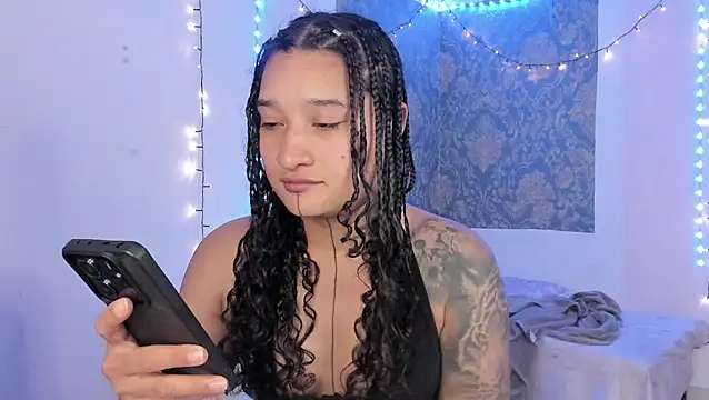 Eva Lee  online show from April 10, 10:32 am