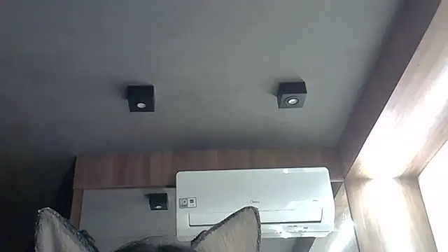 Skinny-Kitten online show from October 31, 4:25 am