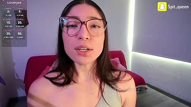 Snapshot of Spit_queen chatting on September 16, 4:15 pm Spit queen online show from September 16, 4:15 pm
