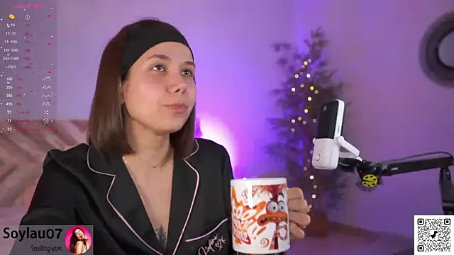 imjess01 online show from April 10, 3:51 pm