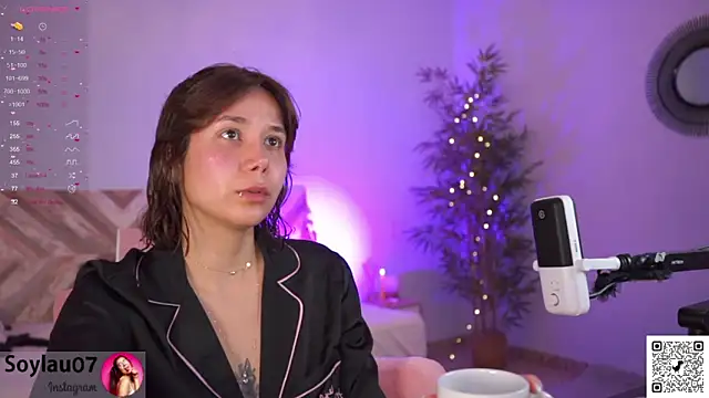 imjess01 online show from April 1, 4:48 pm