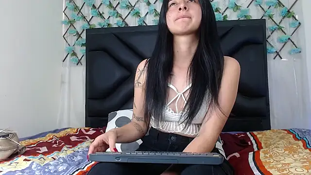 EmmaWilliamss online show from November 7, 8:14 pm