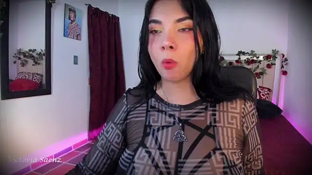 victoriaasaenz  online show from February 18, 12:43 am