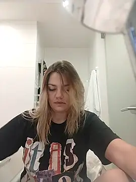 KrissSexi online show from November 9, 6:48 pm