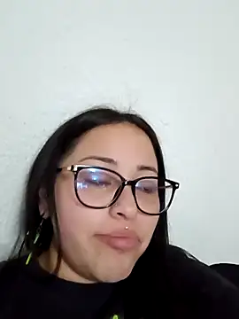 Snapshot of persefone_core chatting on October 3, 10:42 am persefone core online show from October 3, 10:42 am