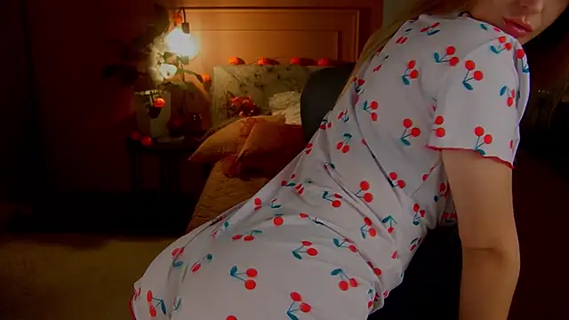 anita blairr online show from November 4, 1:21 am