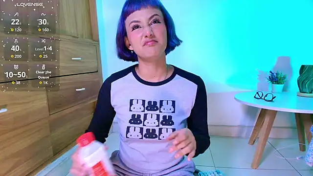 tati cardenas online show from April 23, 5:26 am