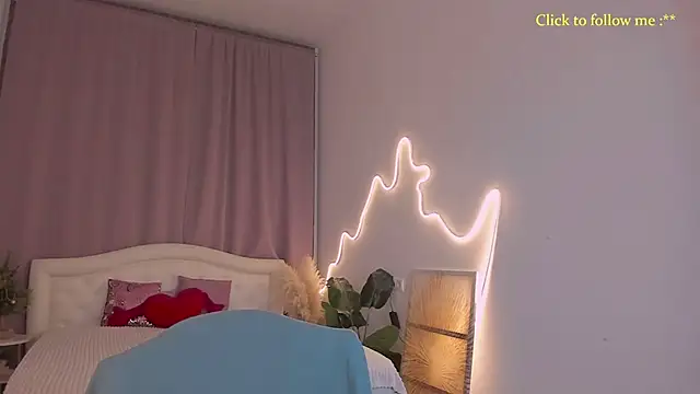 LauraCoy online show from January 9, 8:13 pm