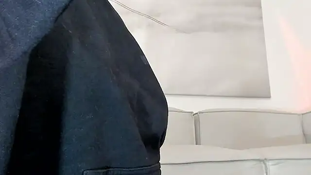 Apotheosis01 online show from December 15, 10:42 am