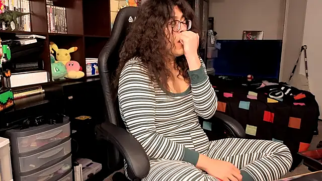 ShinyCherub online show from November 7, 1:22 am