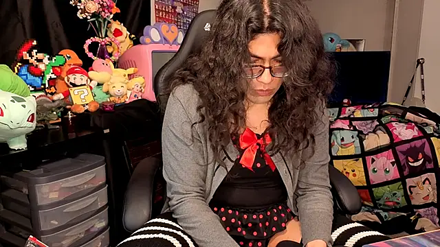 ShinyCherub online show from November 3, 1:48 pm