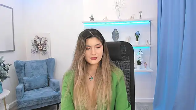 AnneTLi online show from September 12, 3:29 am