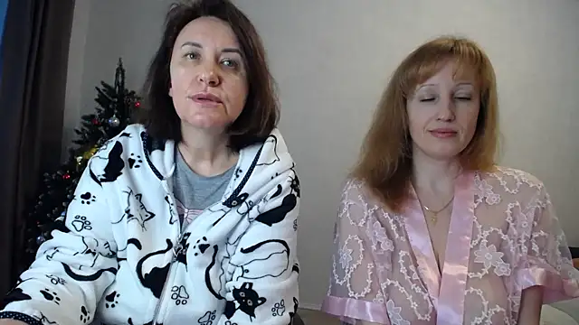 DonnaMagdalena online show from January 14, 8:08 am