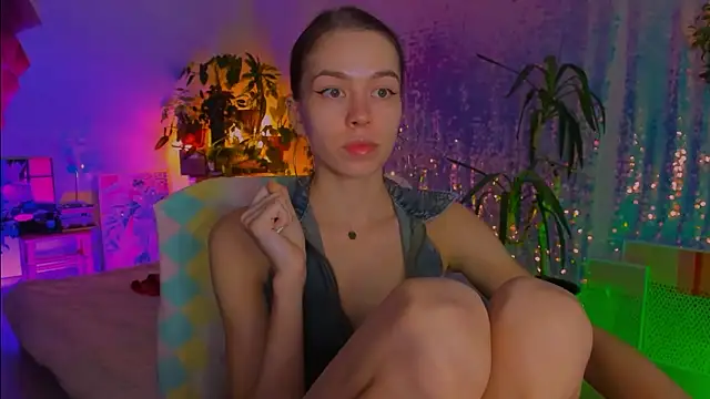 poli   online show from February 3, 4:01 pm