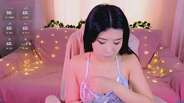 Wendy  Hills online show from April 6, 5:52 am