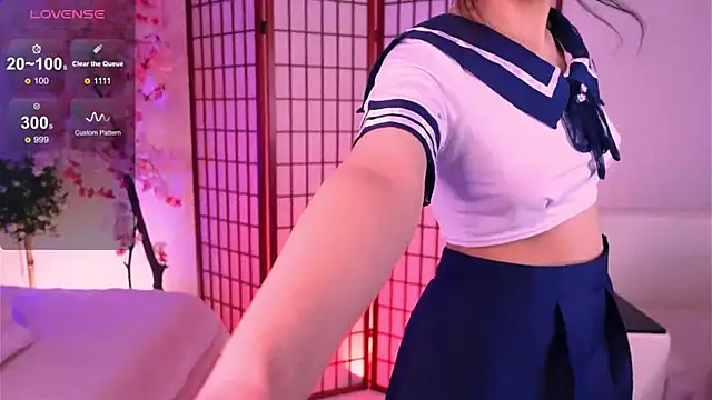 Wendy  Hills online show from September 18, 6:45 am