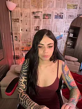 i am nina  online show from April 5, 7:46 pm