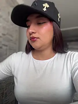  Tammyy online show from March 11, 5:15 pm