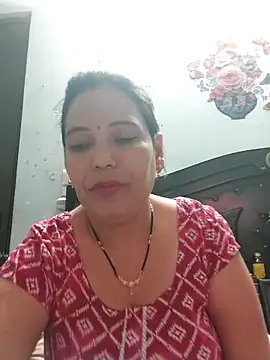 Poojabhabi101 online show from February 14, 5:31 am