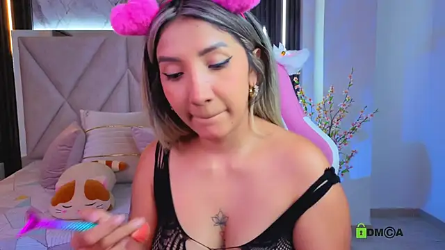 Happy tits online show from December 3, 4:42 pm