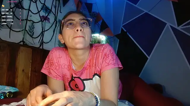 Snapshot of DaMikaela_ chatting on October 17, 7:28 pm DaMikaela online show from October 17, 7:28 pm