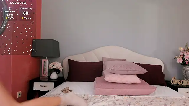 MyaJenson online show from December 1, 5:33 am