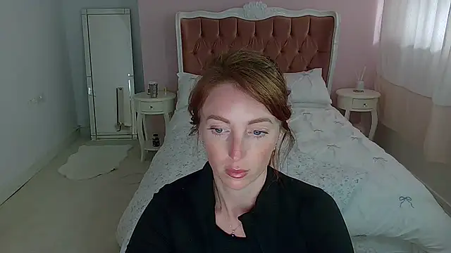Red firesquirt online show from July 14, 1:27 pm