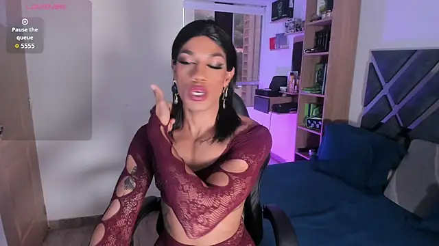 Nicolle alexandra online show from May 13, 10:26 pm