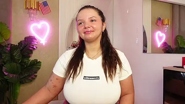 CelesteBailey online show from February 19, 6:46 am