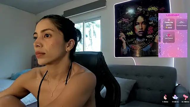 andykiuty online show from November 1, 5:28 pm