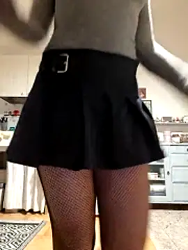 Silvia Zeno online show from February 1, 5:50 am