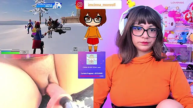 Snapshot of cinna_monroll chatting on October 12, 4:31 pm cinna monroll online show from October 12, 4:31 pm