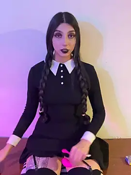 Snapshot of Felicia_smok3 chatting on October 31, 2:24 am Felicia smok3 online show from October 31, 2:24 am